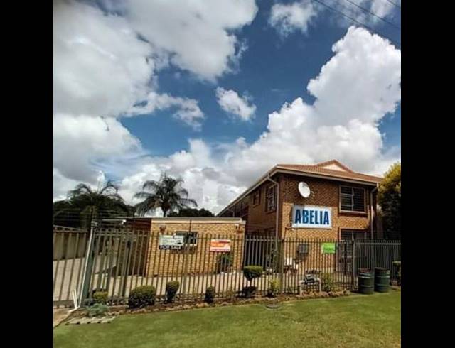 1 BEDROOM APARTMENT FOR SALE IN RIETFONTEIN